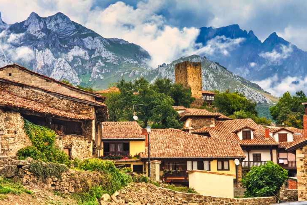 Pueblos con encanto picos de europa mogrovejo Pueblos con encanto Picos de Europa mogrovejo